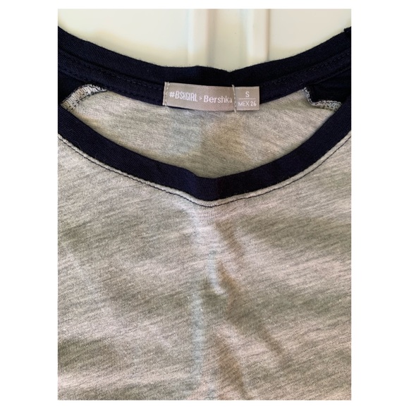 BERSHKA WOMEN BASEBALL TSHIRT IN SMALL WORN TWICE NEW CONDITION - Picture 2 of 3